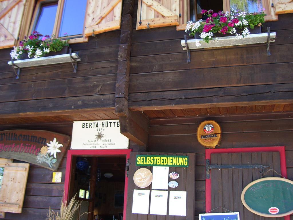 Gaestehaus Lutschounig ฟาคอัมซี ภายนอก รูปภาพ